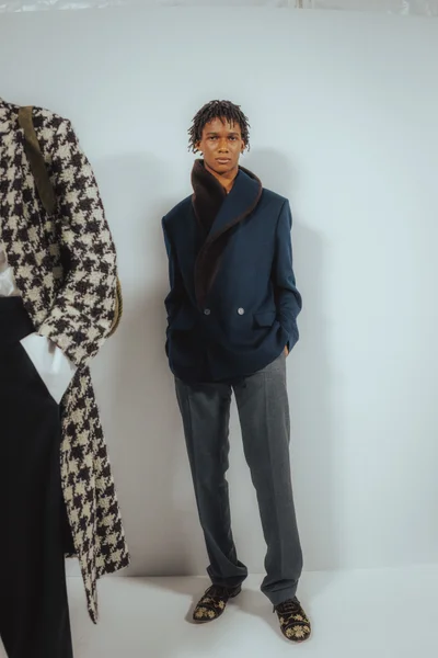 Look 8